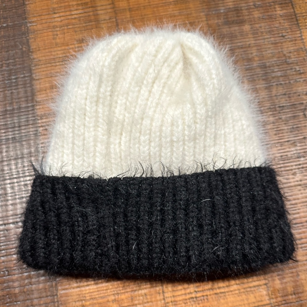 Fuzzy Knit Color block Beanie